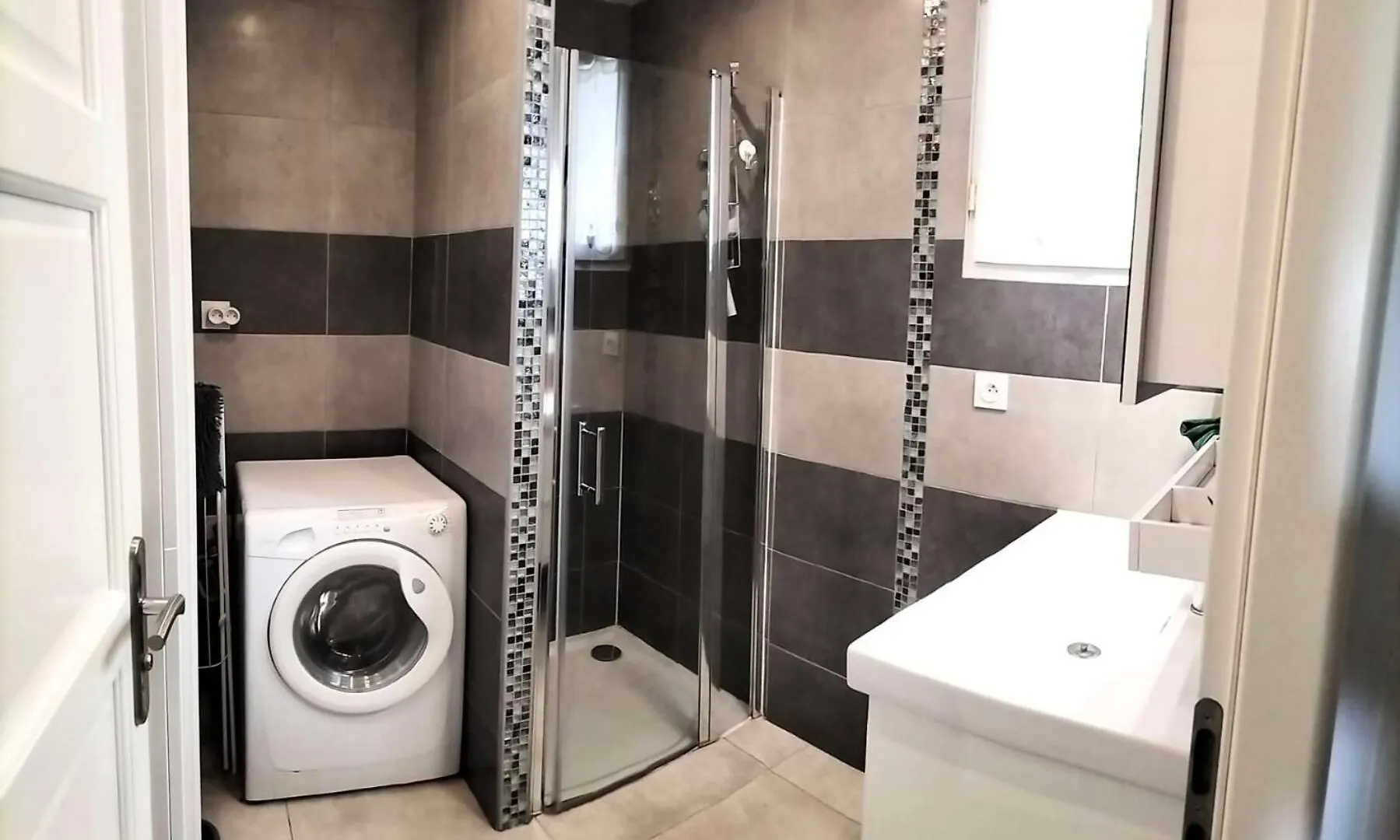 Residence Luberon - Charmant Appartement Dans Un Domaine Arbore Au Bord Du Lac Mae-7044 Six-Fours-les-Plages 0*,